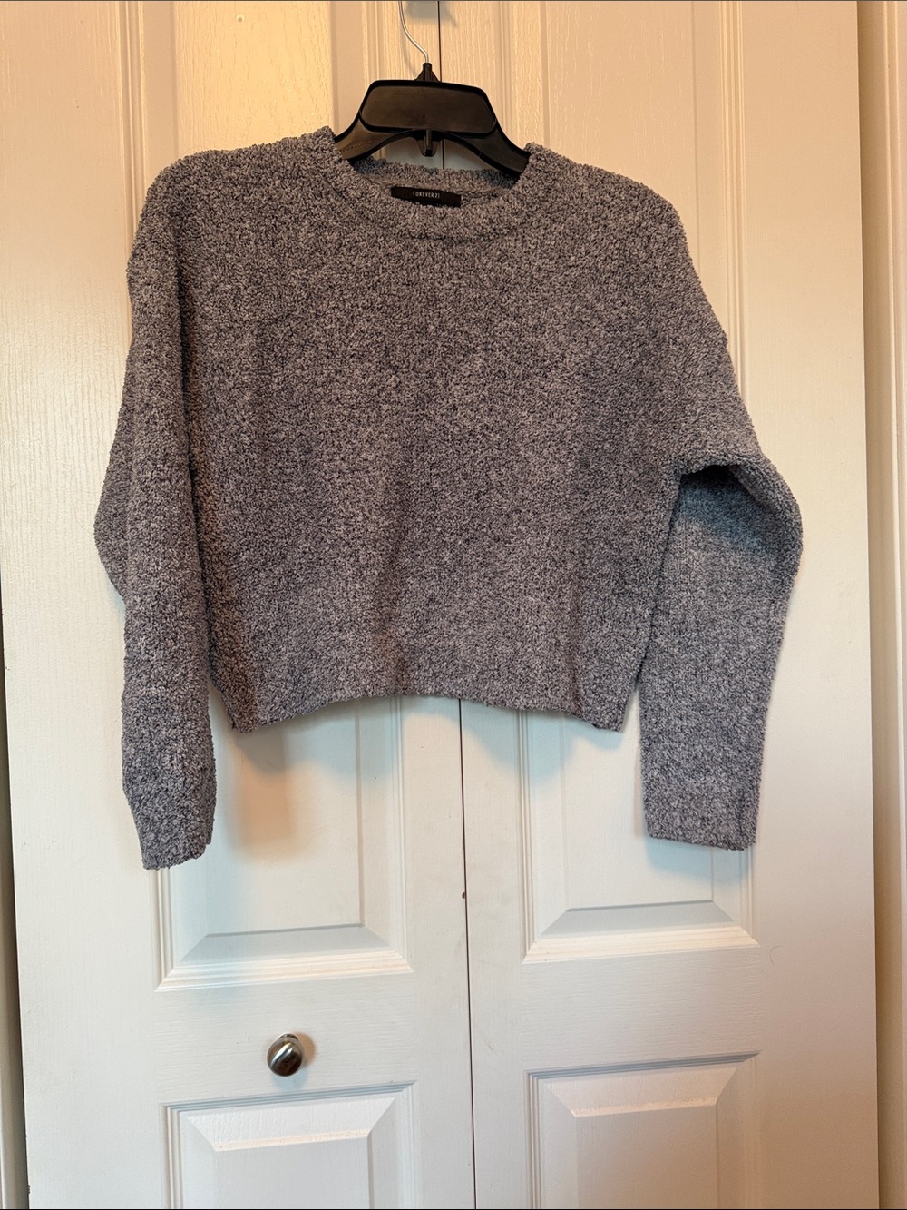 Forever 21 Heather Gray Cropped Crewneck Sweater